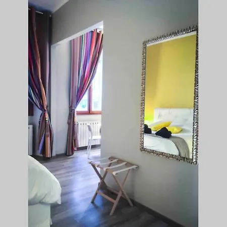Partigiani 10 Apartment Como