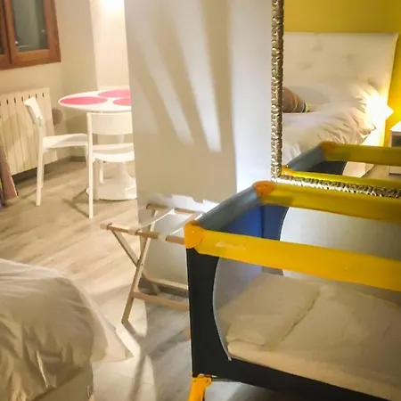 Partigiani 10 Apartment